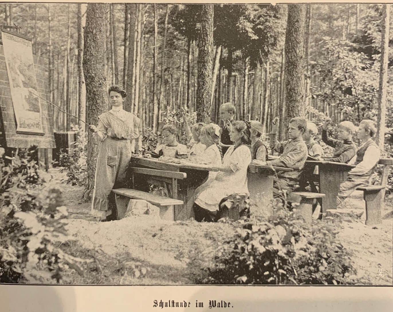 Eine Unterrichtsstunde um 1910 im späteren Waldzimmer